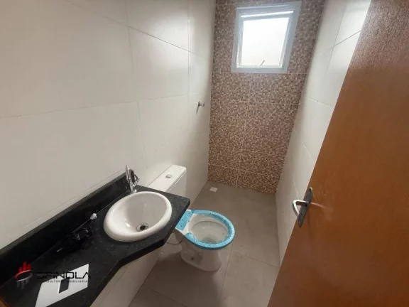 Imagem Sobrado com 2 dormitórios à venda, 51 m² por R$ 300.000,00 - Maracanã - Praia Grande/SP