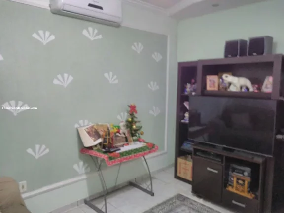 Imagem Casa para Venda em Limeira, Parque Hipolito, 5 dormitórios, 1 suíte, 2 banheiros, 2 vagas