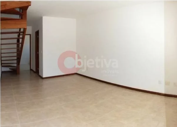 Imagem Casa com 2 dormitórios à venda, 91 m² por R$ 400.000,00 - Ogiva - Cabo Frio/RJ
