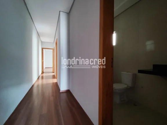 Imagem Casa Moderna no Jardim Chamonix com Suíte, Pé Direito Alto e Área Gourmet com Churrasqueira