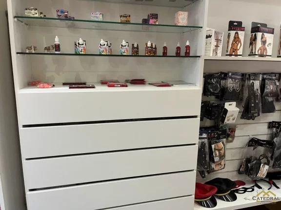 Imagem Sexy Shop vende-se o ponto comercial por R$180.000,00 no Centro - Jundiaí/SP
