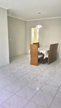 Imagem PITANGUEIRAS – UMA QUADRA DA PRAIA, EXCELETE APARTAMENTO COM VISTINHA MAR, ANDAR MEDIANO, CLARO E SUPER AREJADO, GARAGEM NO PRÉDIO DEMARCADA.