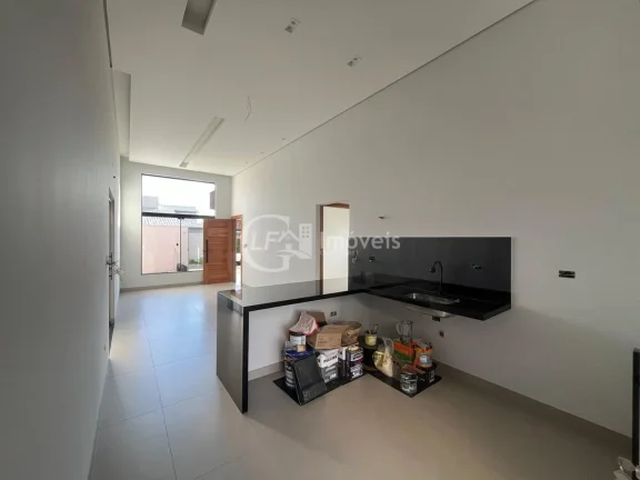 Imagem Excelente oportunidade: Casa à venda em Campo Grande-MS, Coophatrabalho, 3 quartos, 1 suíte, 119m², 2 vagas. Venha conferir!