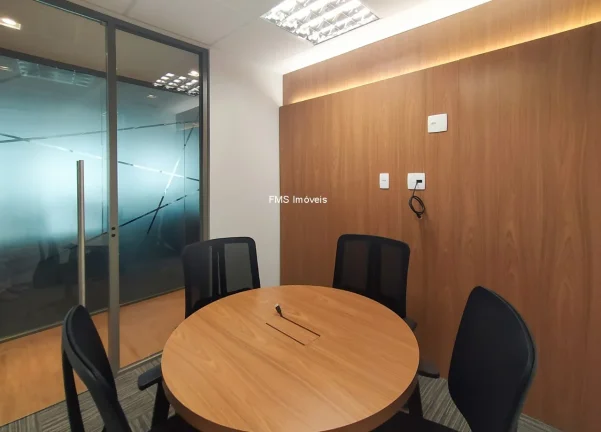 Imagem Conjunto comercial mobiliado com 300m2 no Itaim Bibi