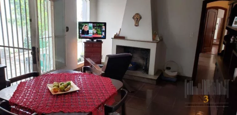 Imagem Casa à venda ou locação no Alto da Lapa São Paulo SP com 3 suítes, 6 banheiros, 6 vagas e 297m² em terreno de 622m²