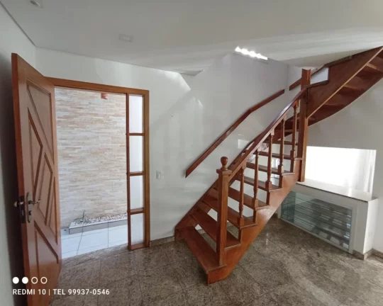 Imagem Alugo casa em condomínio 04 dor