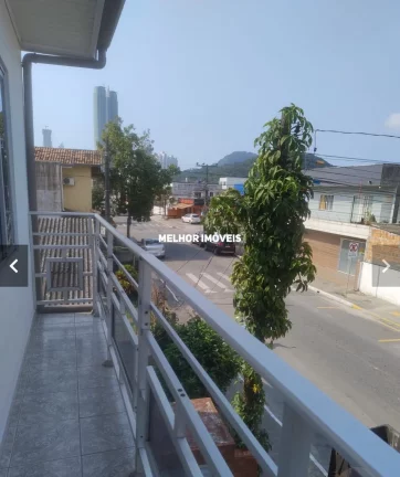 Imagem Casa á venda com 2 pavimentos residencial e comercial no São Judas Tadeu em Balneário Camboriú.