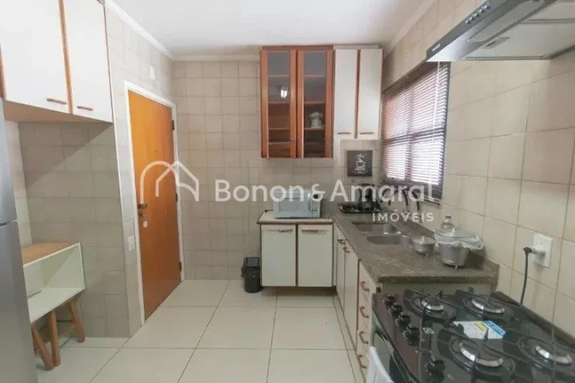 Imagem Aconchegante imóvel à venda com 3 quartos, incluindo uma suíte, e 3 banheiros. Este imóvel é id...
