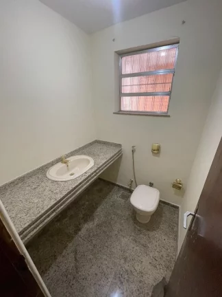 Imagem Casa Duplex com 199m² em Cocotá