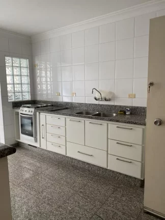 Imagem Amplo apartamento localizado próximo à Avenida Independência, com 132 m² de área útil distribu...