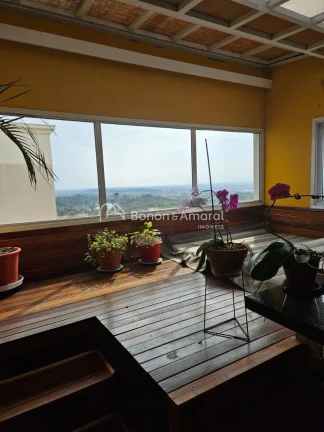 Imagem Localizado em uma das regiões mais desejadas de Campinas, este imóvel impressiona pelo conforto, s...