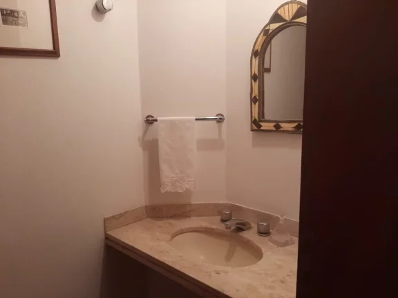Imagem Apartamento de Luxo no Itaim Bibi: 4 Quartos, 2 Suítes, 3 Banheiros, 3 Vagas - 181m² - São Paulo-SP
