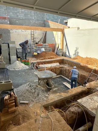 Imagem Esta charmosa casa sobrado oferece 110 metros quadrados de área construída, em um terreno de 175 m...