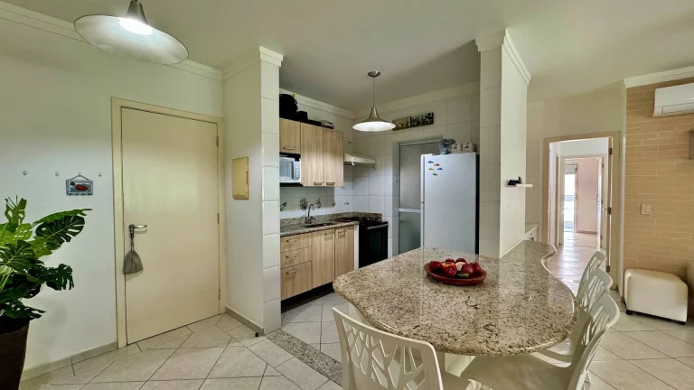 Imagem Apartamento com 3 dormitórios à venda, 113 m por R$ 2.750.000,00 - Riviera