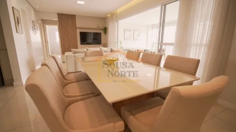 Imagem Apartamento com 135m², em andar alto, com vista livre e ótima iluminação natural. Possui 3 dormi...