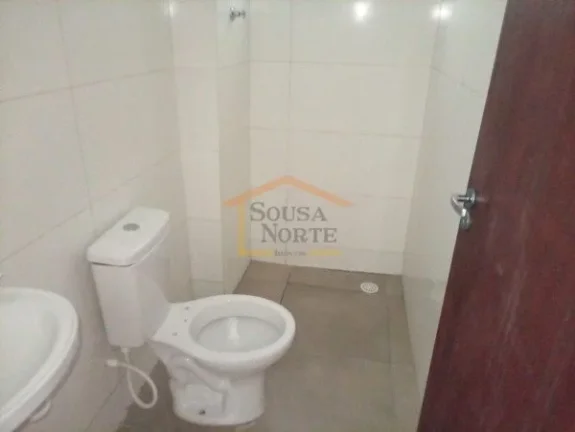 Imagem Apartamento com 53,17m², 2 dormitórios, banheiro, sala com varanda, cozinha e área de serviço. O...