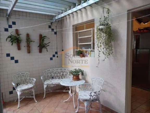 Imagem Casa em Condomínio fechado, 93m², 2 dormitórios, sala para 2 ambientes, 2 banheiros, sendo 1 lava...