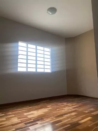 Imagem Casa à venda, 3 quartos, 1 suíte, 2 vagas, São João Batista - Belo Horizonte/MG