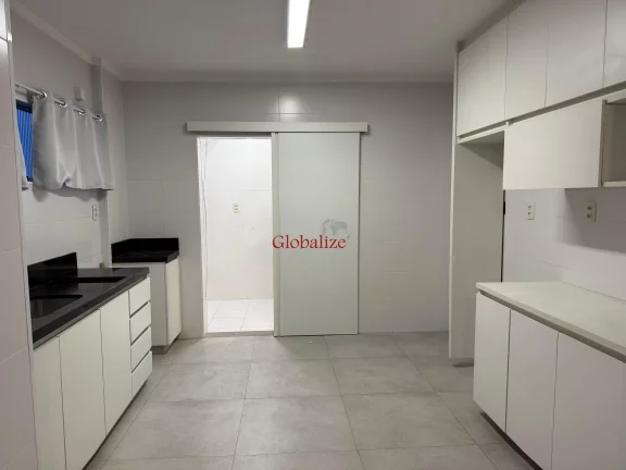 Imagem Lindo Apartamento com 2 dormitórios com planejados à venda no Campo Grande por R$600.000,00.