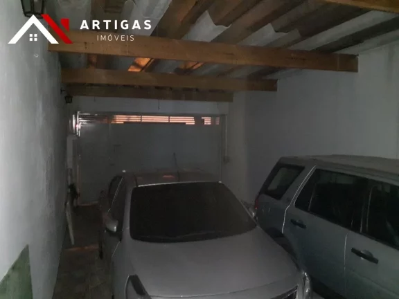 Imagem Sobrado á venda na Mooca Rua Visconde de Inhomerim 300 m² 3 dormitórios 1 suíte 4 vagas