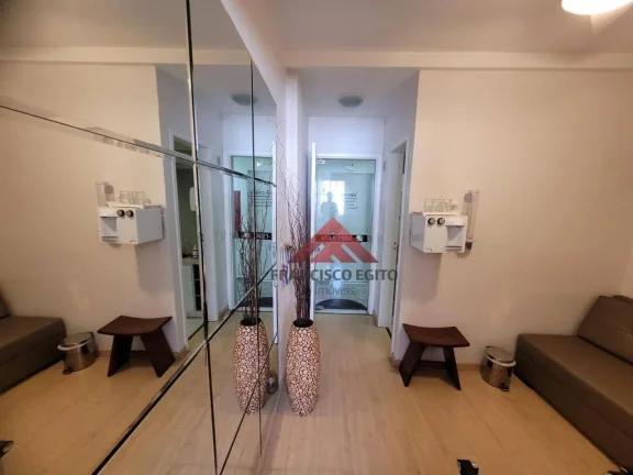 Imagem Ampla Sala comercial em Icaraí, com todo comércio no entorno, bancos, restaurantes, condução na porta, vaga de garagem na escritura. Oportunidade!