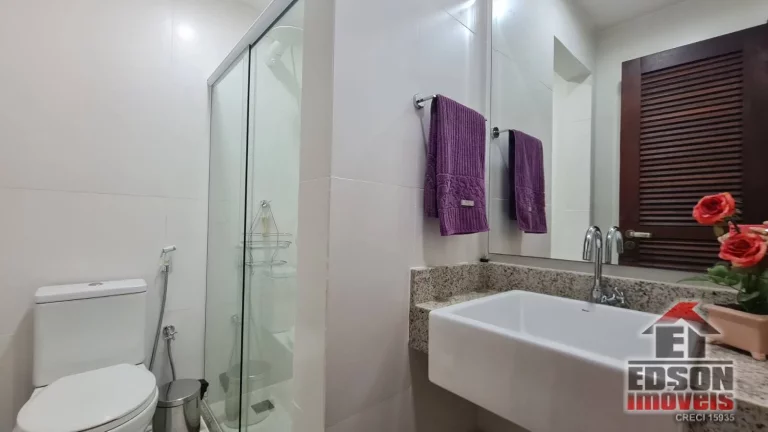 Imagem Magnífica casa com Piscina em Itacoatiara, Niterói - RJ