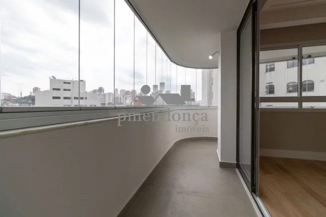 Imagem Luxuoso apartamento de 306m2  venda na Rua Mangabeiras