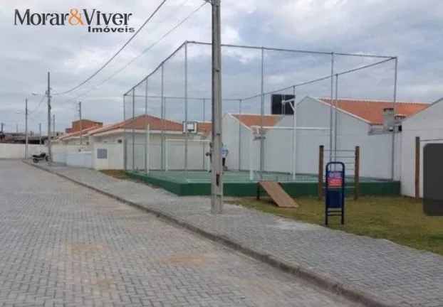 Imagem Casa para Venda em São José dos Pinhais, Quississana, 3 dormitórios, 1 banheiro, 2 vagas
