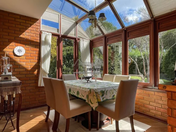 Imagem Casa à venda em Campos do Jordão: Próxima à natureza, um verdadeiro refúgio