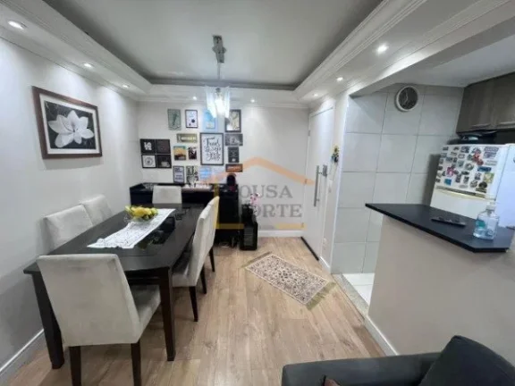 Imagem Apartamento 50m², 2 dormitórios, sendo o de casal com armários planejados, sala 2 ambientes, saca...