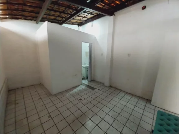(CC2313) Prédio Comercial medindo 153m² localizado no Centro.