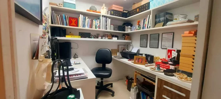 Imagem Apartamento com 3 dormitórios sendo 1 suíte e 1 vagas de garagem no Centro de Itajaí/SC