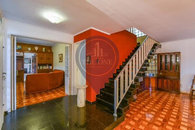 Imagem Casa de luxo na Vila Mariana: 4 quartos, 4 suítes, 2 salas, 6 banheiros, 2 vagas de garagem, 257m² - São Paulo-SP