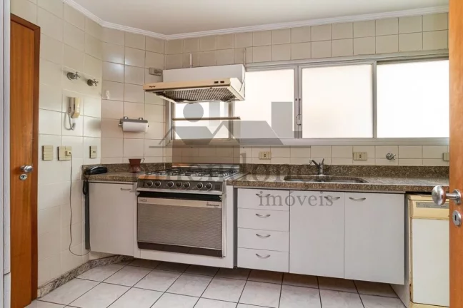 Imagem Apartamento andar alto com 190m² em Perdizes Nobre, 3 suítes e 3 vagas.