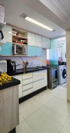 Imagem Apartamento, com 76m², 3 dormitórios, sendo 1 suíte, possui cozinha americana integrada à sala d...