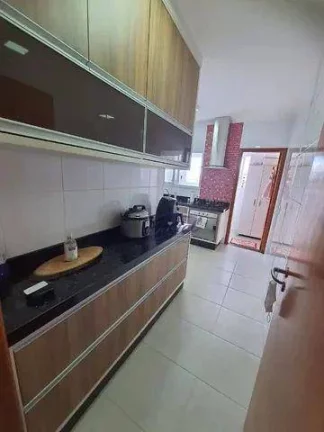 Imagem APARTAMENTO MOBILIADO com 106 m² em Praia Grande – Tupi