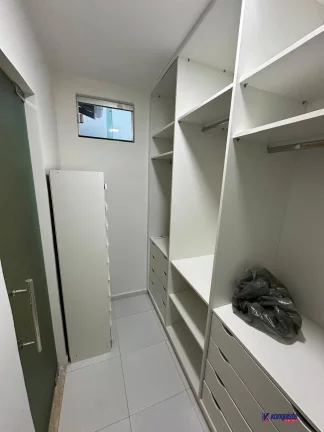 Imagem VENDO OPORTUNIDADE CASA 3/4 REFORMADA SIM