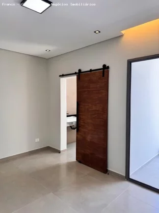 Imagem Sobrado para Venda em São Bernardo do Campo, Assunção, 3 dormitórios, 1 suíte, 2 banheiros, 4 vagas