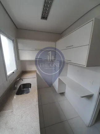 Imagem Casa para locação na Vila Madalena, São Paulo-SP: 2 salas, 5 banheiros, 6 vagas de garagem, 300m² de área. Venha conferir!