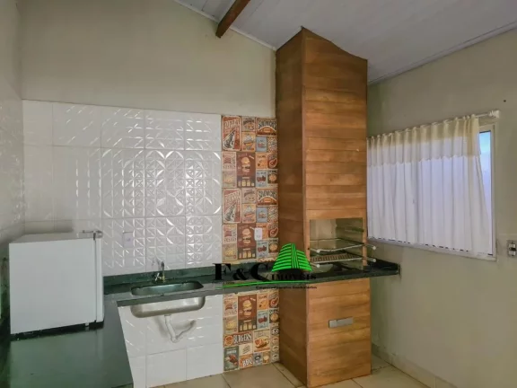 Imagem Casa / Sobrado para Venda em Pinhalzinho, --------------, 2 dormitórios, 2 banheiros, 2 vagas