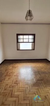 Imagem Sobrado a 8 minutos da estação do metro Jabaquara com 2 dormitórios, 2 vagas, amplo quintal proximo a comercios e principais avenidas.