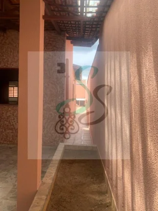 Imagem Venda de casa no Jardim Santa Lúcia, Campinas. 3 dormitórios com ventilador, sala com ventilador, 2 banheiros sendo 1 com box, 2 cozinhas sendo 1 com