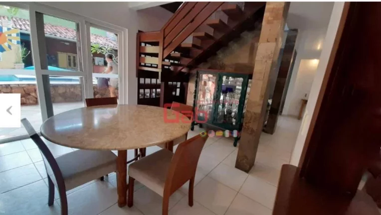 Imagem Casa com 5 dormitórios à venda, 200 m² por R$ 2.000.000,00 - Praia Grande - Arraial do Cabo/RJ