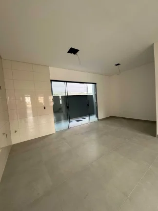 Imagem Geminado com 2 suítes sendo 1 com sacada e 2 vagas de garagem - Costa e Silva | Joinville/SC