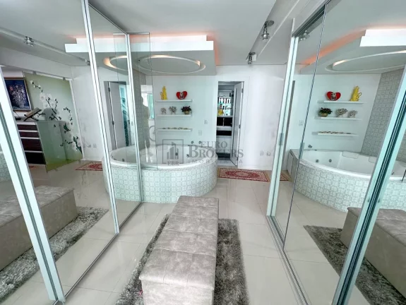 Imagem Apartamento com 3 suítes à venda no Pioneiros em Balneário Camboriú/SC