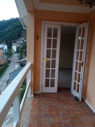 Imagem Casa em Condomínio para Venda em Teresópolis / RJ no bairro Panorama