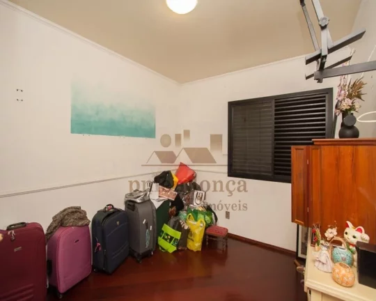 Imagem Apartamento com living para 2 ambientes, lavabo, 3 dormitórios sendo 1 suíte, banheiro social, coz...