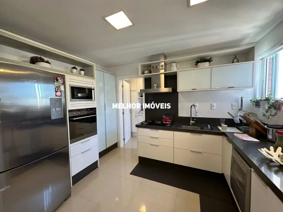 Imagem Apartamento á venda com 3 dormitórios mobiliado, decorado e equipado localizado em Balneário Camboriú.