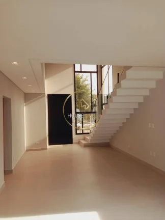 Imagem Casa Sobrado,3 Dormitórios (1 suíte) 250m2, Condomínio Malibu.