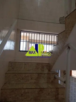 Imagem Imperdível! Casa à venda em São Paulo-SP, no Jardim Laone, com 3 quartos, 2 suítes, 2 salas, 4 banheiros, 4 vagas de garagem, 557m².